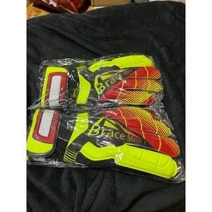 Brace master goalkeeper gloves size 8